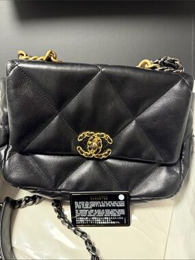 CHANEL Black Quilted Lambskin Crossbody Bag with Gold CC Hardware